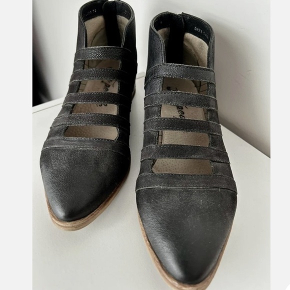 Free People Emma Black Leather Strappy Ankle Booties - Picture 2 of 11